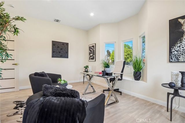 8149 Saint Clair Avenue, North Hollywood, CA 91605