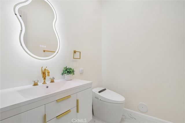 8149 Saint Clair Avenue, North Hollywood, CA 91605