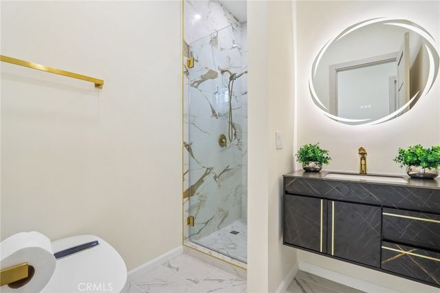 8149 Saint Clair Avenue, North Hollywood, CA 91605