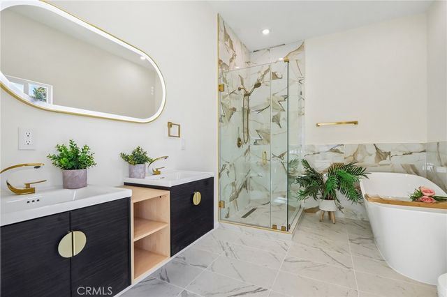 8149 Saint Clair Avenue, North Hollywood, CA 91605