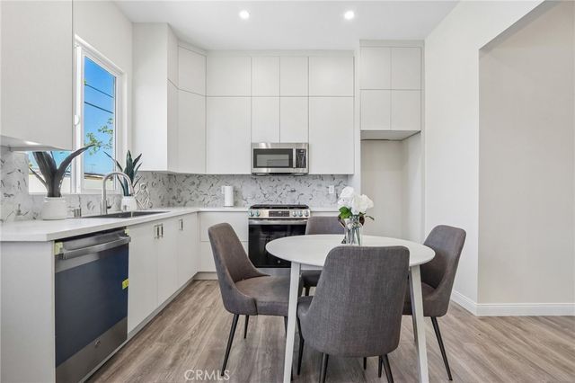 8149 Saint Clair Avenue, North Hollywood, CA 91605