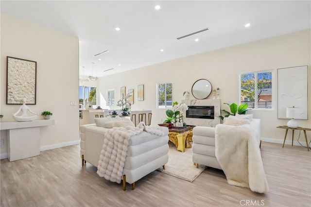 8149 Saint Clair Avenue, North Hollywood, CA 91605