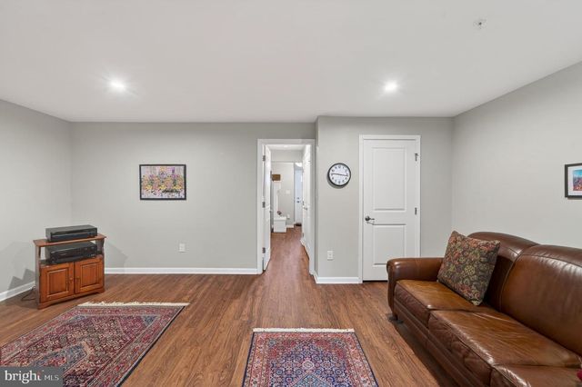 152 MULBERRY DR, Malvern, PA 19355
