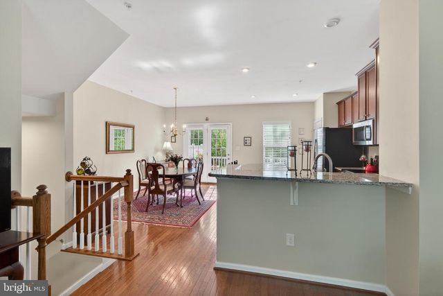 152 MULBERRY DR, Malvern, PA 19355