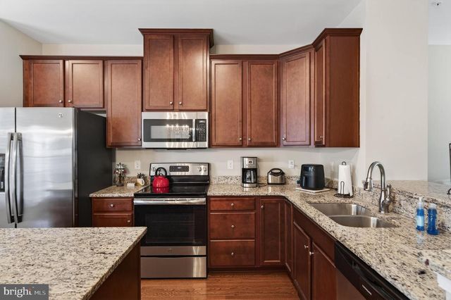 152 MULBERRY DR, Malvern, PA 19355