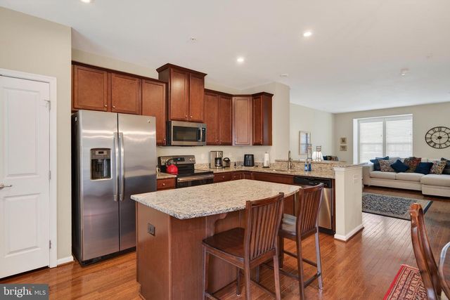 152 MULBERRY DR, Malvern, PA 19355