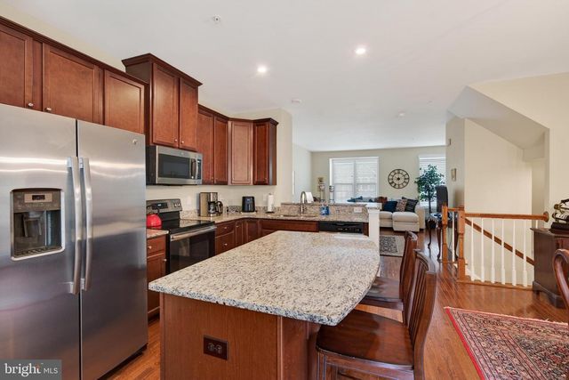 152 MULBERRY DR, Malvern, PA 19355