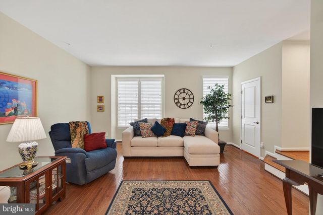 152 MULBERRY DR, Malvern, PA 19355