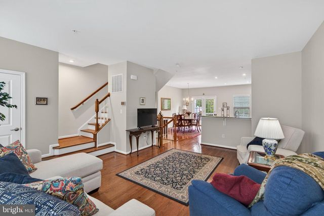 152 MULBERRY DR, Malvern, PA 19355
