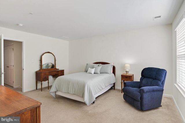 152 MULBERRY DR, Malvern, PA 19355