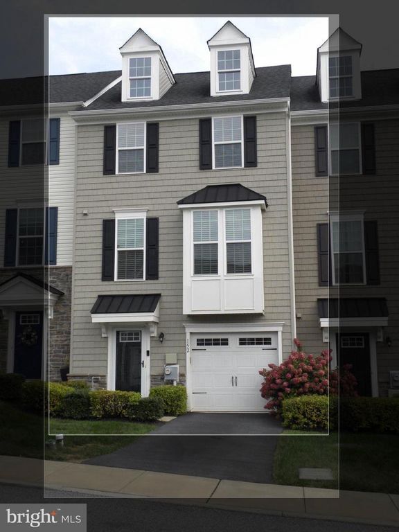 152 MULBERRY DR, Malvern, PA 19355