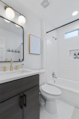 800 Huntingdon PL, Austin, TX 78745