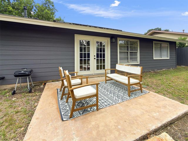 800 Huntingdon PL, Austin, TX 78745