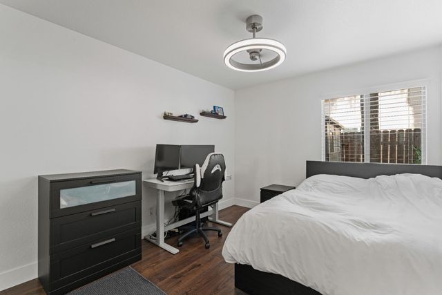 8936 Palmerson Dr, Antelope, CA 95843