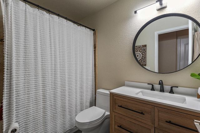 8936 Palmerson Dr, Antelope, CA 95843