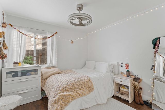 8936 Palmerson Dr, Antelope, CA 95843