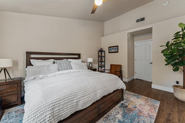 8936 Palmerson Dr, Antelope, CA 95843