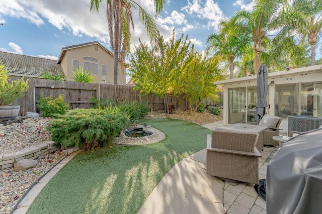 8936 Palmerson Dr, Antelope, CA 95843