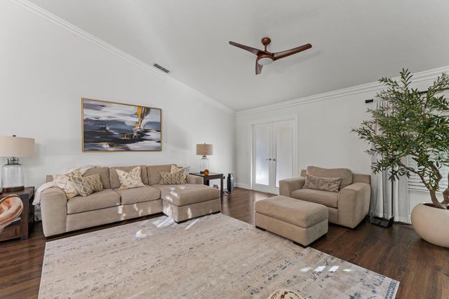 8936 Palmerson Dr, Antelope, CA 95843