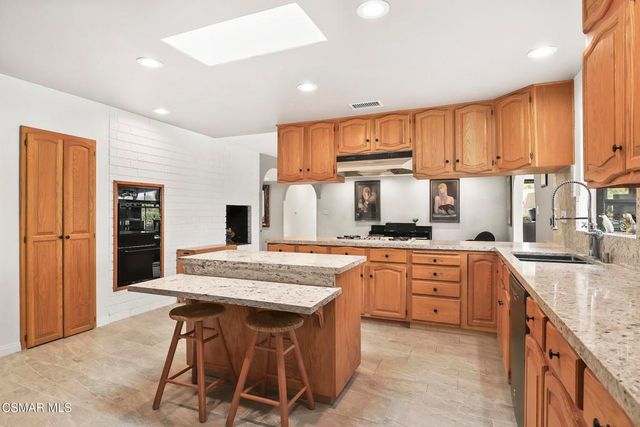 331 Triangle Street, Thousand Oaks, CA 91360