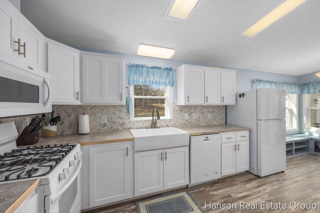 23004 Miramichi Drive, Evart, MI 49631