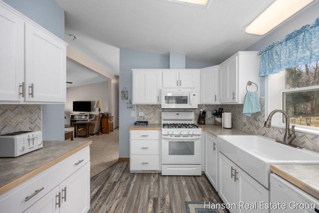 23004 Miramichi Drive, Evart, MI 49631