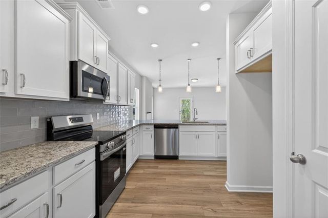 704 Sinclair Lane, Temple, GA 30179