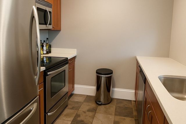 492 Massachusetts Ave 41, Boston, MA 02118