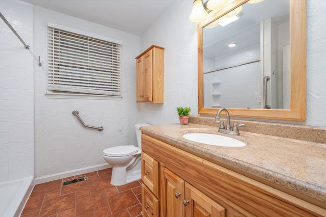 87 E Hill St, Mount Juliet, TN 37122