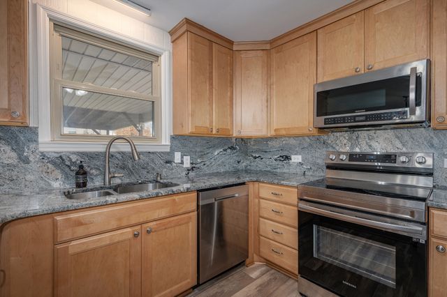 87 E Hill St, Mount Juliet, TN 37122