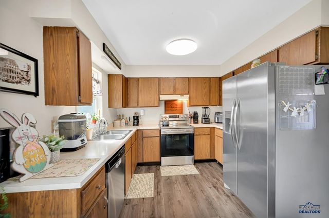 7217 LOLA DR, Black Hawk, SD 57718