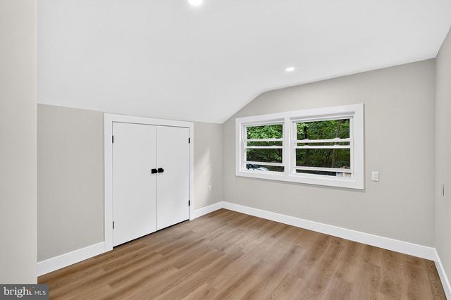 8 LUPINE LN, Titusville, NJ 08560