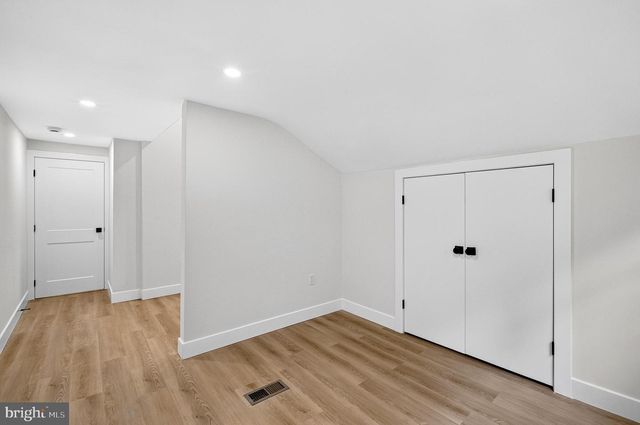 8 LUPINE LN, Titusville, NJ 08560