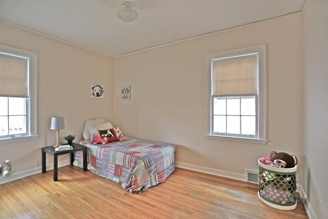 590 Cretin Avenue S, Saint Paul, MN 55116