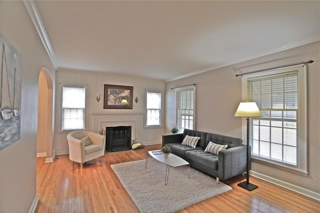 590 Cretin Avenue S, Saint Paul, MN 55116