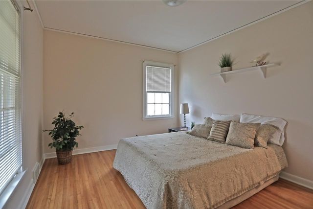 590 Cretin Avenue S, Saint Paul, MN 55116