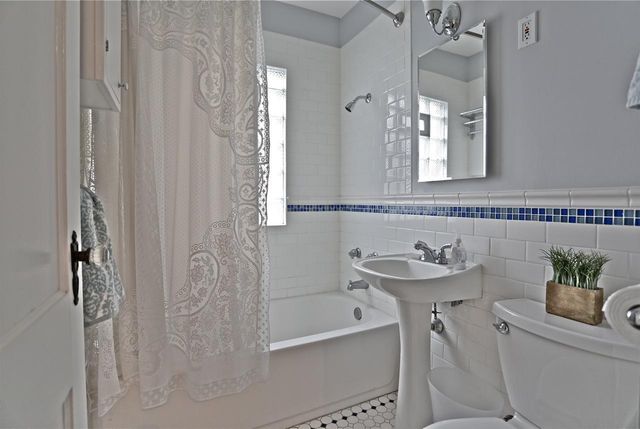 590 Cretin Avenue S, Saint Paul, MN 55116