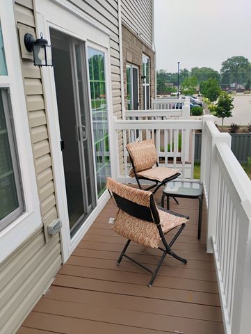 936 Jenkins Court, Wheeling, IL 60090