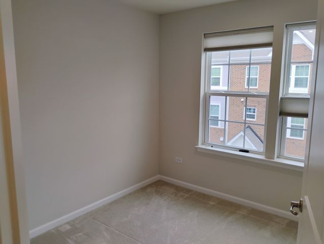 936 Jenkins Court, Wheeling, IL 60090