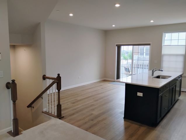 936 Jenkins Court, Wheeling, IL 60090