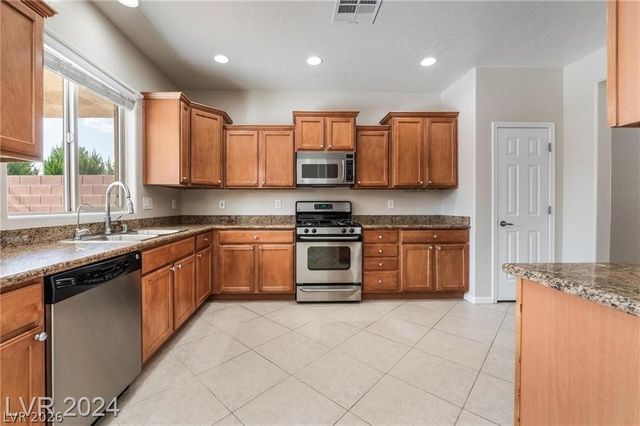 6641 Scavenger Hunt Street, North Las Vegas, NV 89084