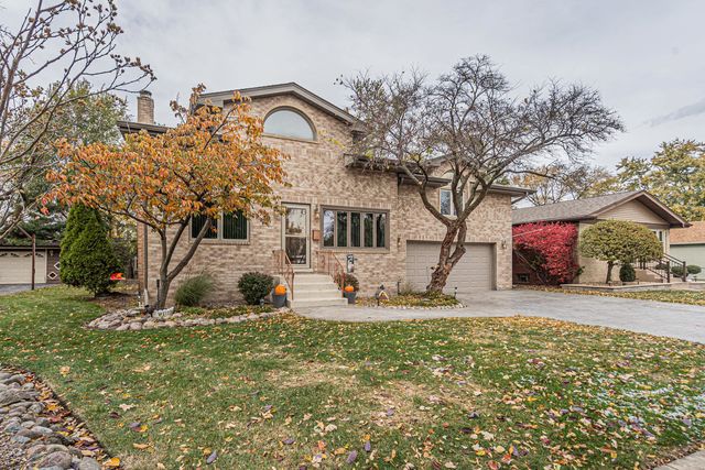 6528 Ridge Drive, Chicago Ridge, IL 60415