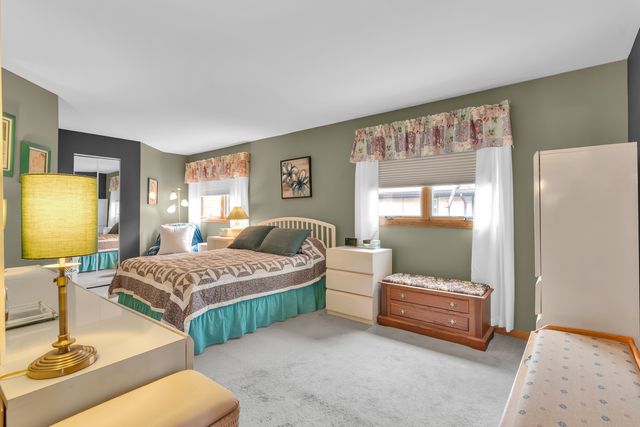 6528 Ridge Drive, Chicago Ridge, IL 60415