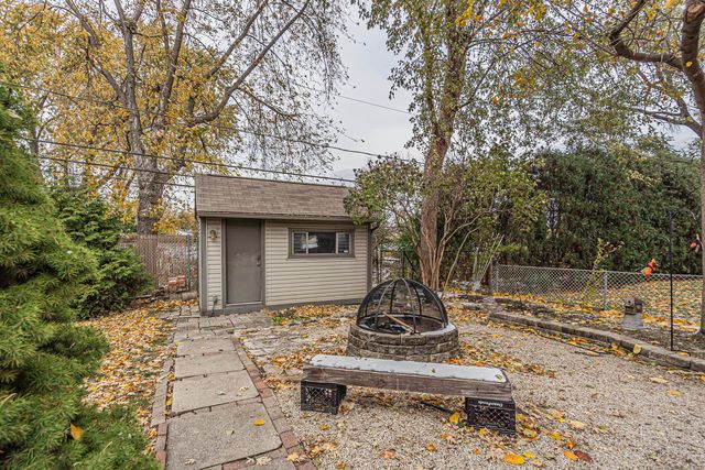 6528 Ridge Drive, Chicago Ridge, IL 60415