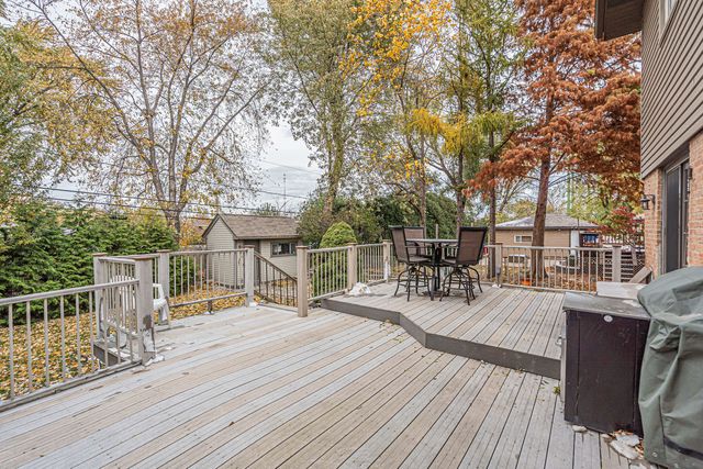 6528 Ridge Drive, Chicago Ridge, IL 60415