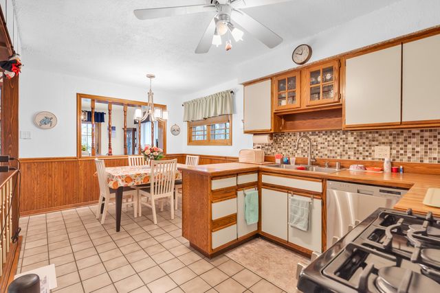 6528 Ridge Drive, Chicago Ridge, IL 60415