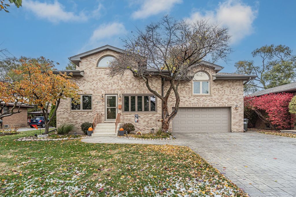 6528 Ridge Drive, Chicago Ridge, IL 60415