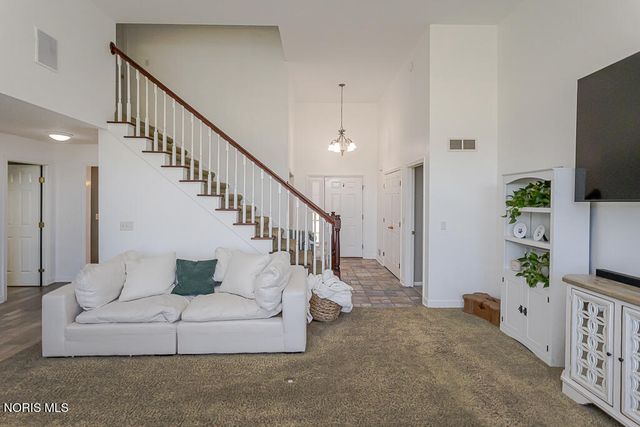 505 Pine Valley Drive, Bowling Green, OH 43402