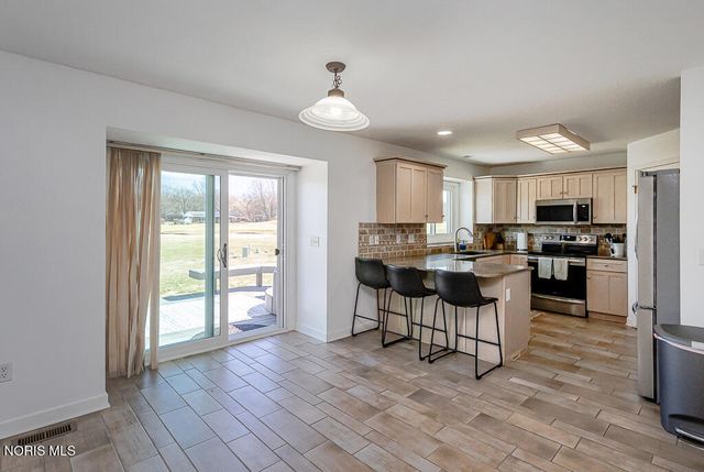 505 Pine Valley Drive, Bowling Green, OH 43402