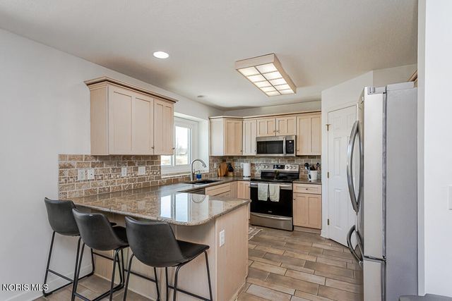 505 Pine Valley Drive, Bowling Green, OH 43402